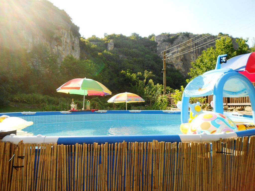 Milkovata Guest House Koshov Exterior photo